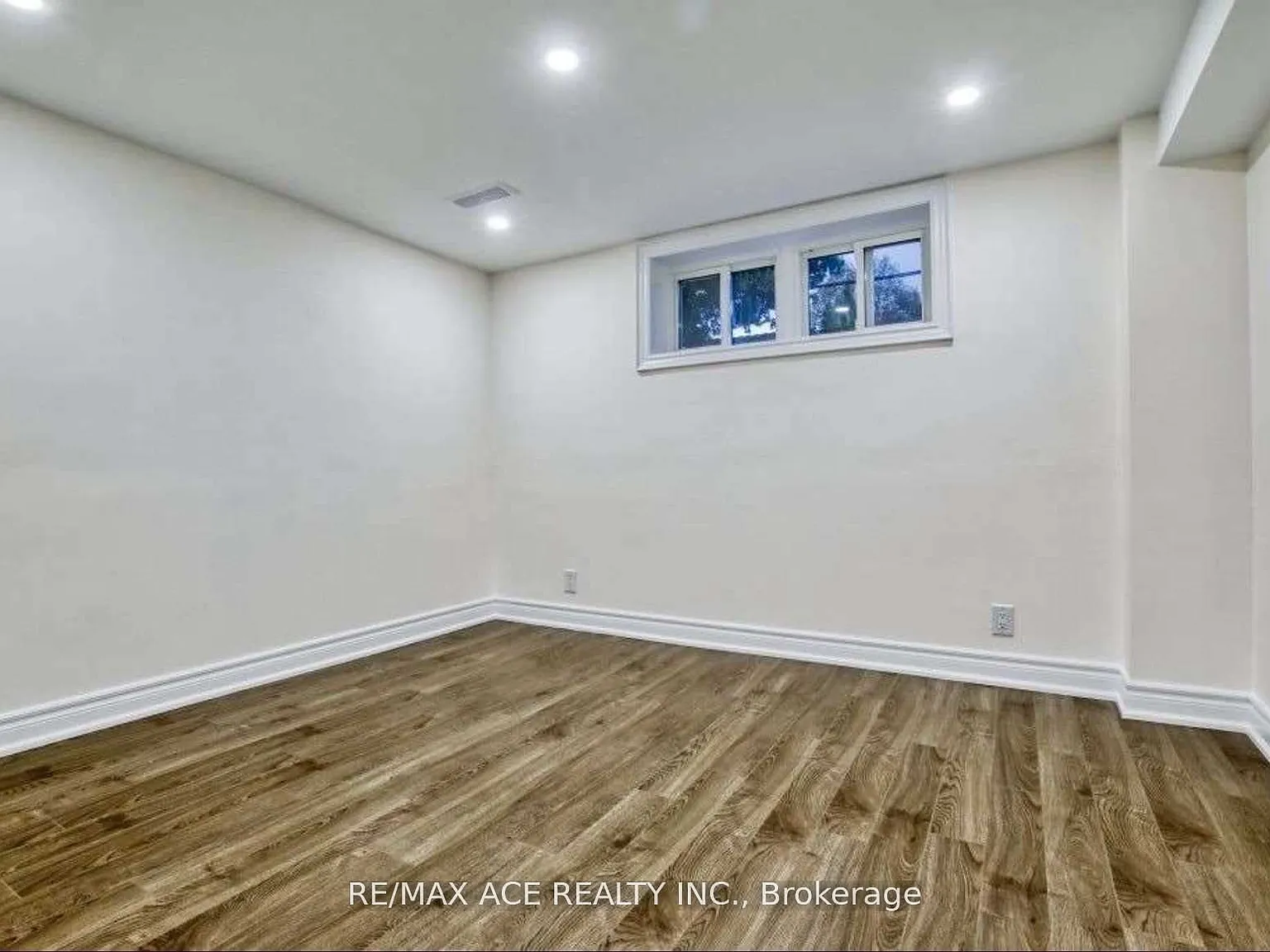 2 bed, $1,600 — Photo 4