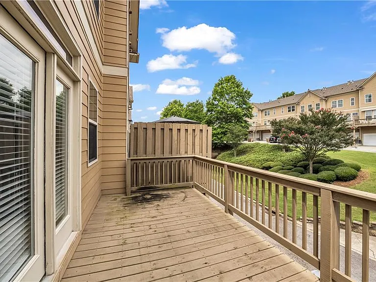 501 Grove Field Ct — Photo 51