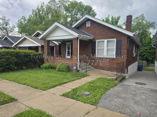 7020 Greenway Ave, Saint Louis, MO 63121