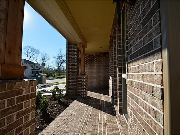 3rd image of 23 Castello Ln