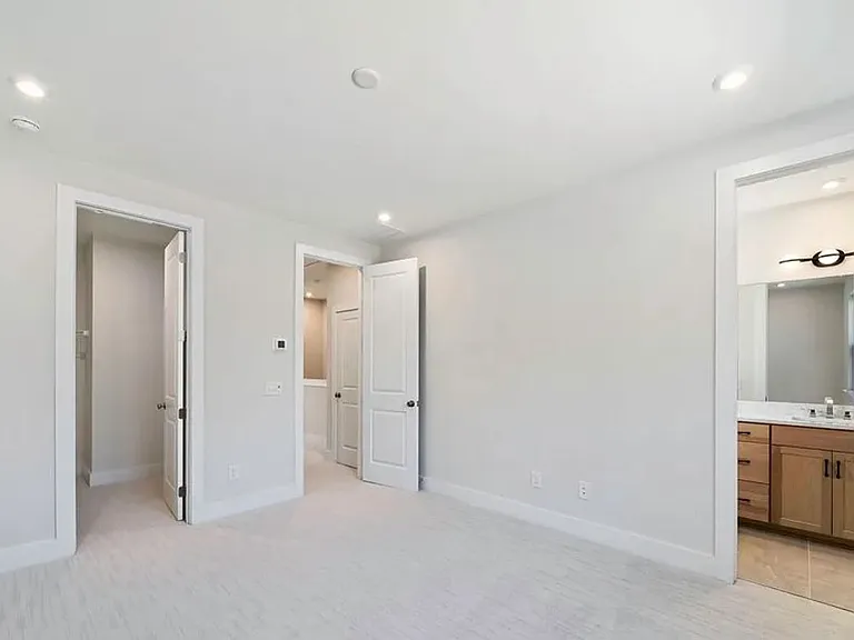 1544 Levy Way — Photo 11