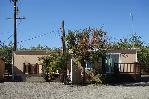 32200 Russell Blvd Photo 1