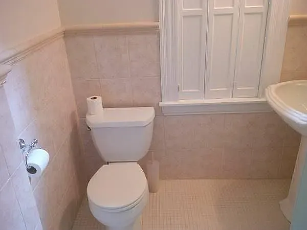 176 Home St #2 — Photo 11