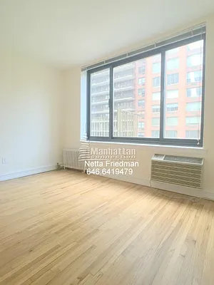 Rented by Manhattan Connection | media 14