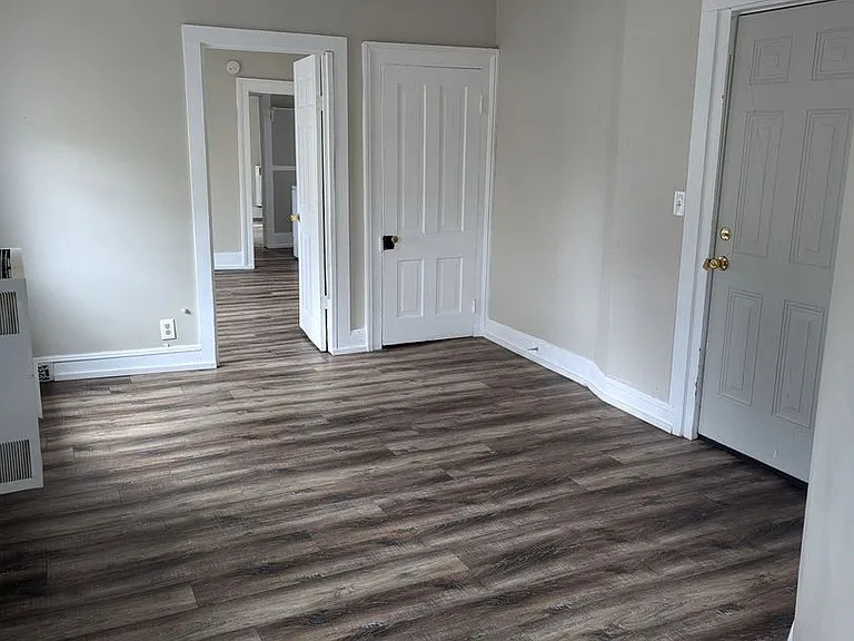 1229 Peck St — Photo 8