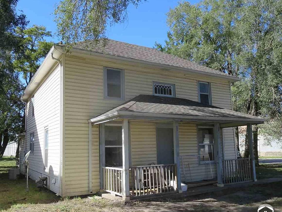 2nd image of 604 S 8th St