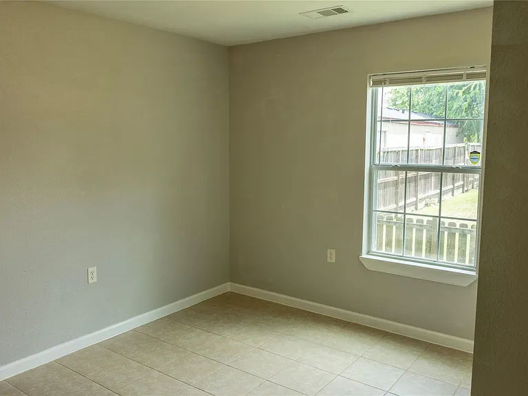 537 Cottontail Dr #B — Photo 9