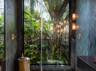 2112 W 27th St, Los Angeles, CA 90018