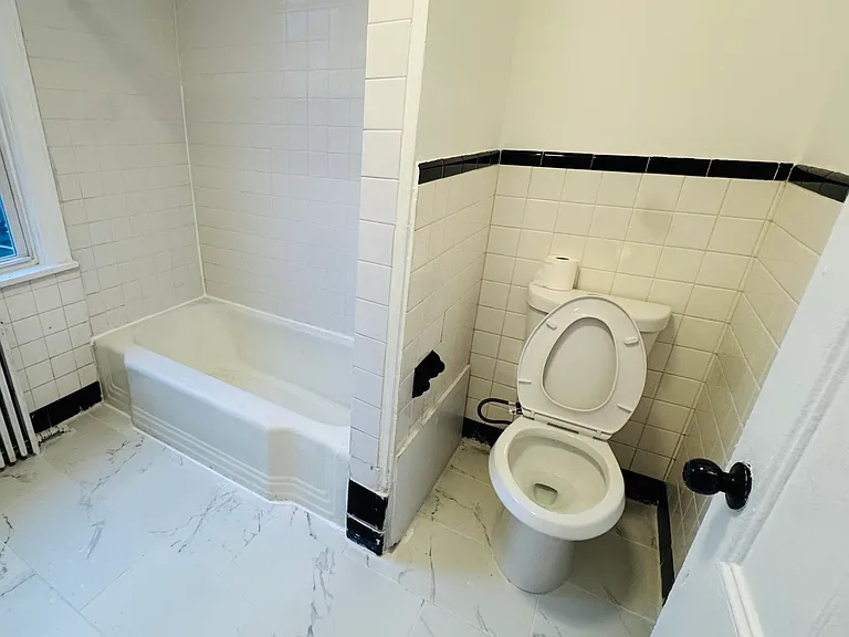 1153 Summit Ave #3 — Photo 7
