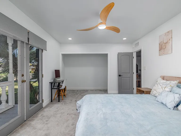 9501 Clybourn Ave — Photo 14