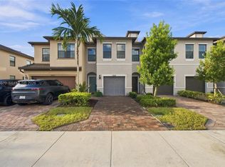 2804 Troubadour St, Palm Springs, FL 33406