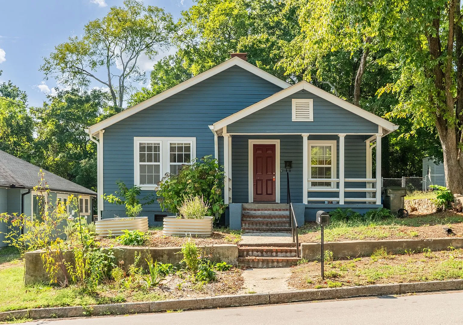 Single Family home in Downtown Durham: Available Now — Photo 1