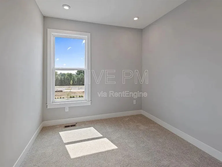 7234 Otley Dr — Photo 25