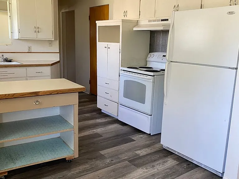 2608 Cardinal Dr — Photo 5