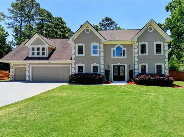 2105 Sandown Ct, Lawrenceville, GA 30043