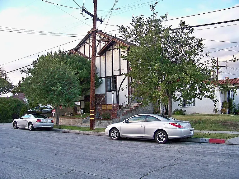 919 W San Marino Ave #A — Photo 4