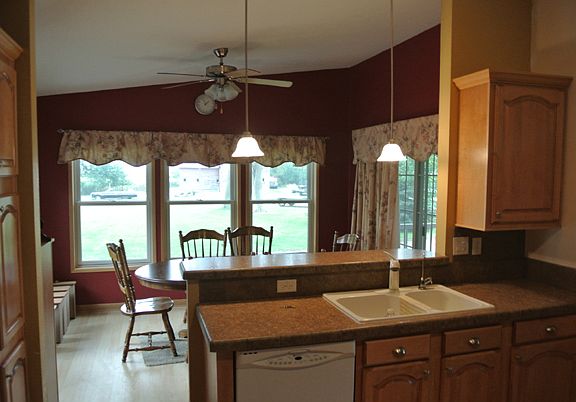 Kitchen/Diningroom
