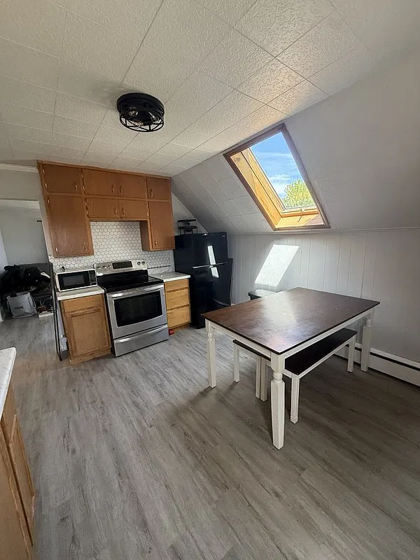 2 bed, 1.0 bath, 700 sqft, $750 — Photo 3