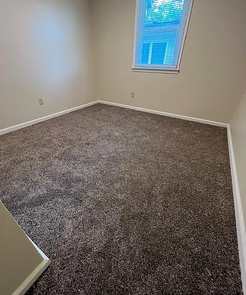 202 Melody Ln — Photo 7