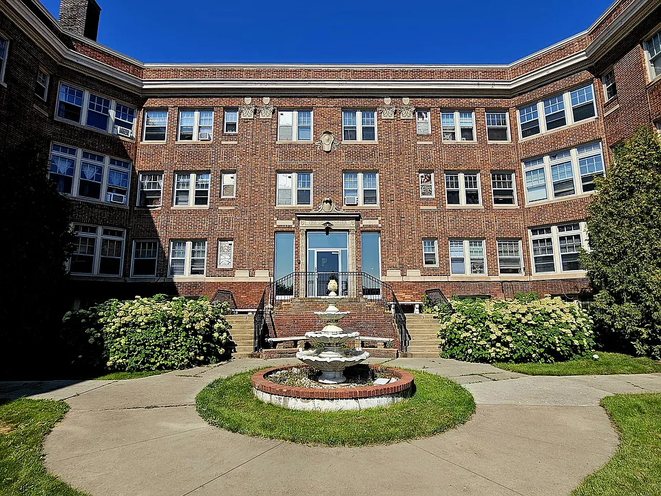 Devonshire Apartments