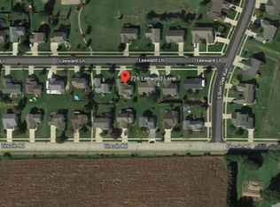 726 Leeward Ln, Oregon, WI 53575