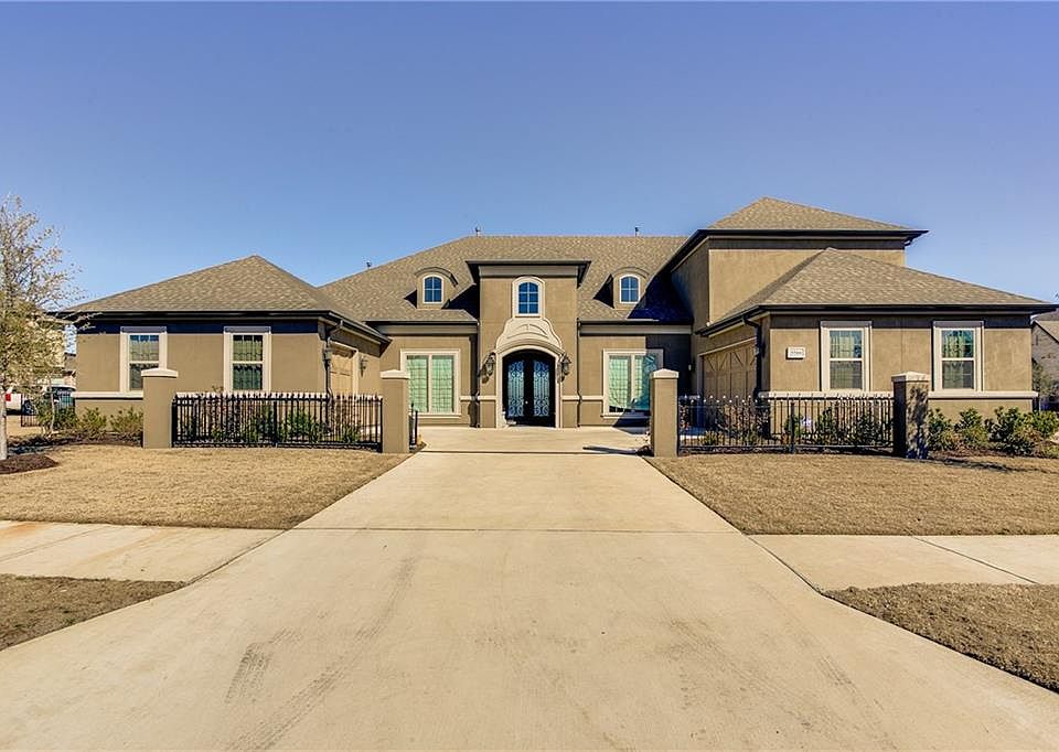 1st image of 5566 Lakeshore Dr