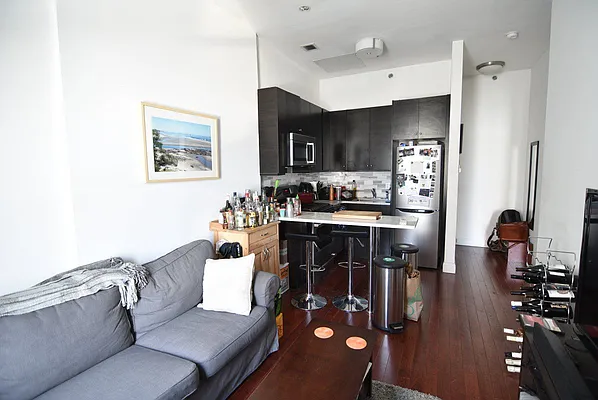 Rented by Bohemia Realty Group | media 10
