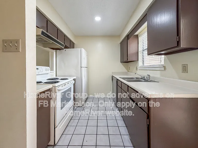 8400 Jamestown Dr #518 — Photo 6