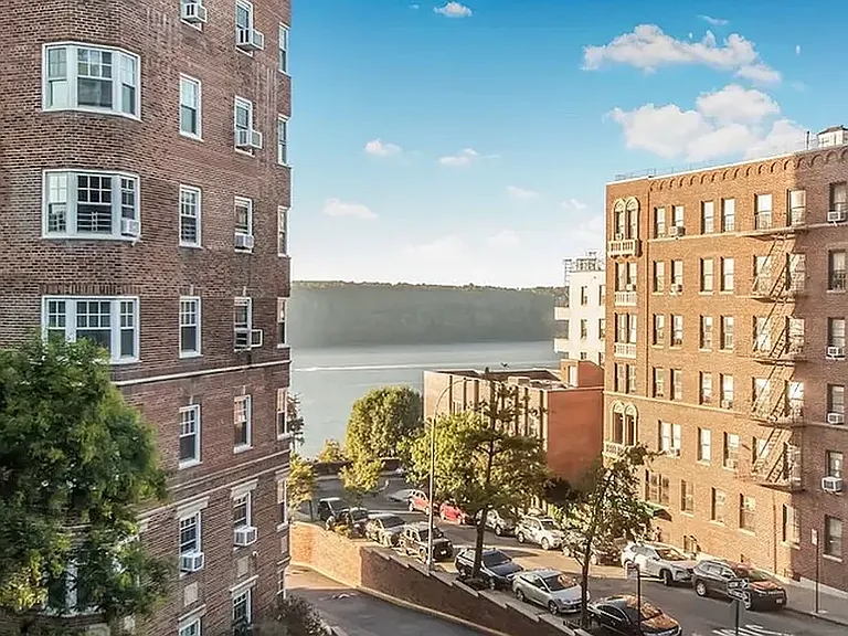 217 Cabrini Blvd #5A — Photo 15