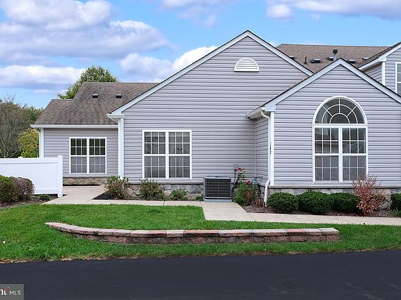 2nd image of 162 Federal Point Blvd