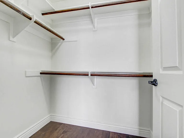 4410 Sepulveda Apartments — Photo 54