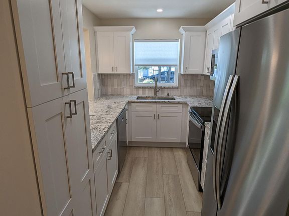 5th image of 335 7th Ave S