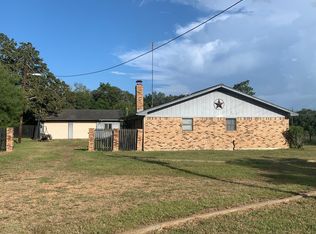 1766 Fm 102, Alleyton, TX 78935