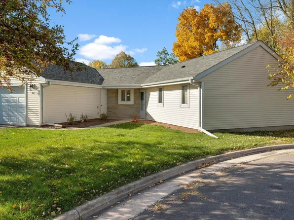 414 Lawn Street, Cambridge, WI 53523