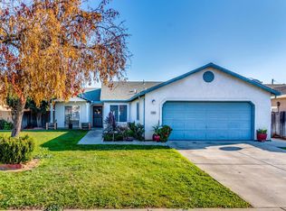 6068 Canter Dr, Riverbank, CA 95367