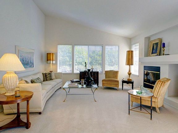 2nd image of 4303 Stonebridge Way