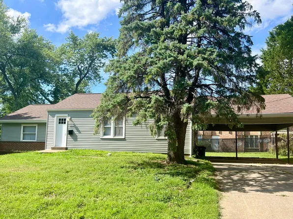 10885 Pear Tree Ln, Saint Ann, MO 63074