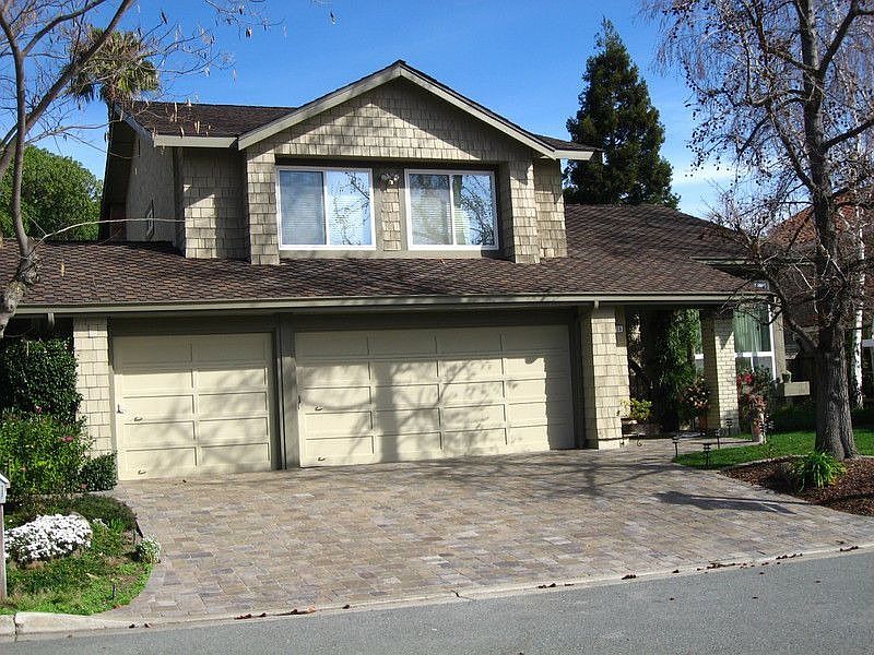 1st image of 2239 Lake Villa Ct