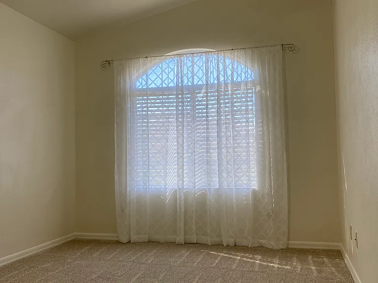 8972 W Lisbon Ln — Photo 18