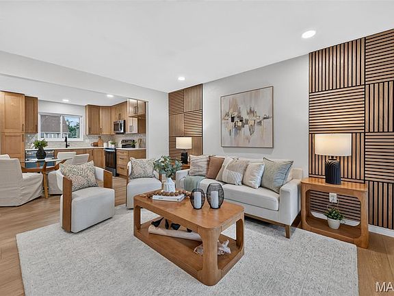 4th image of 7 Oak Tree Dr