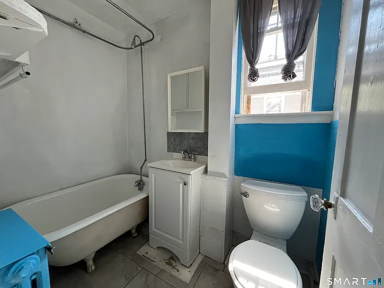166 College St #2 — Photo 13
