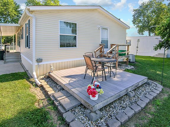 2nd image of 1156 Lauren Dr