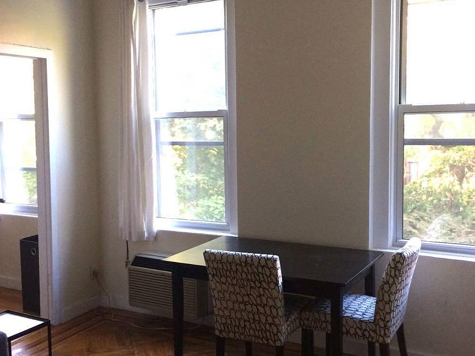 1st image of 69 Charles St APT 3R