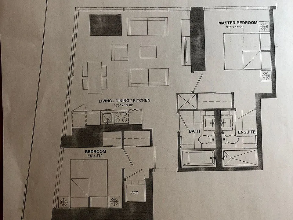 448 Burnhamthorpe Rd W #1402