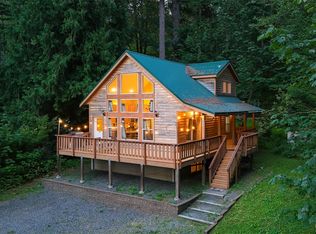 7548 Olsen Dr, Glacier, WA 98244
