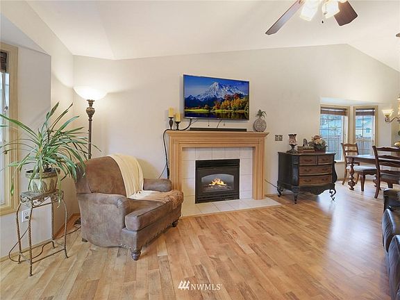 5th image of 20214 79th Avenue Ct E
