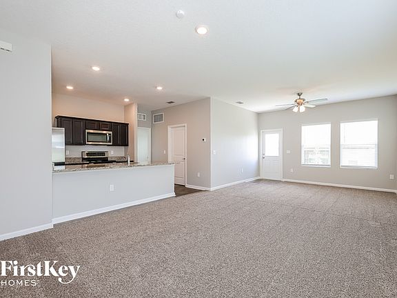 3rd image of 1155 Lycaste Dr