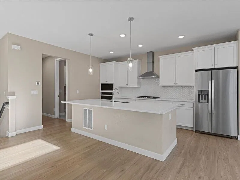 4 bed, 3.5 bath, 2774 sqft, $3,775 — Photo 4