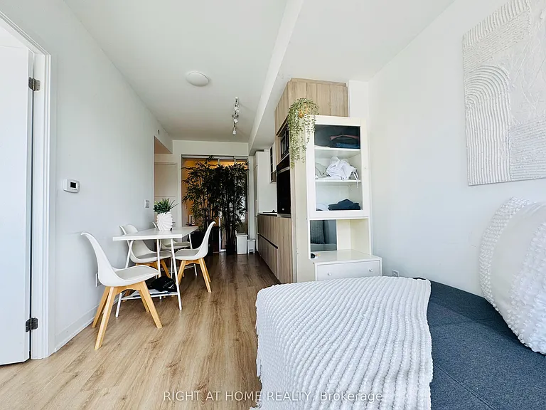 319 Jarvis St #1101 — Photo 12
