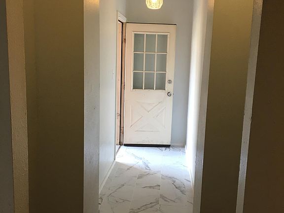 4th image of 2128 Stansbury St